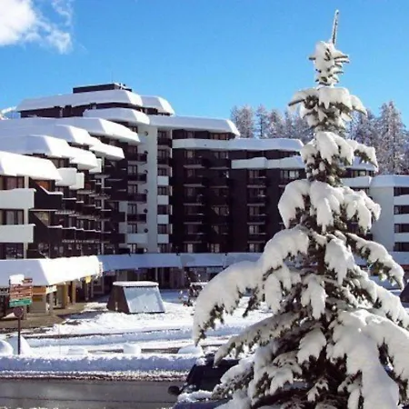 4 Pers. Avec Balcon, Au Pied Des Pistes A Les Claux - Fr-1-330b-143 *